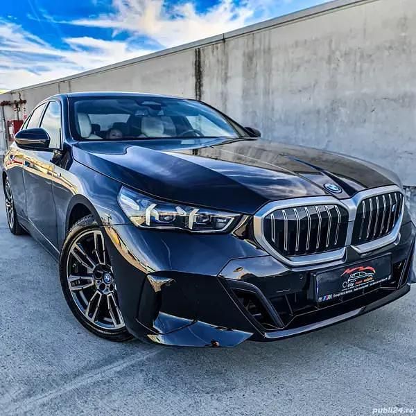 Second-hand BMW i5 M Sport 250 kW (340 CP) 2024 Berlinǎ