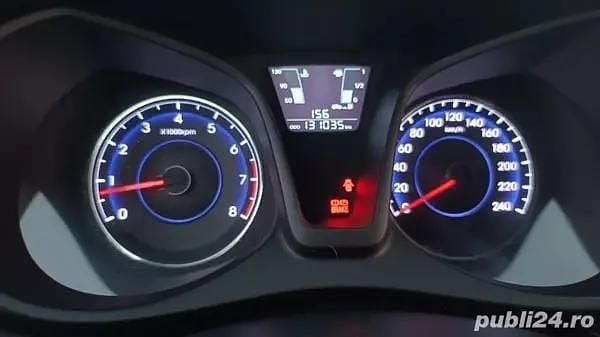 Gri Utilizat 2011 Hyundai ix20 Hatchback | 5.500 EUR - Imagine 1/4