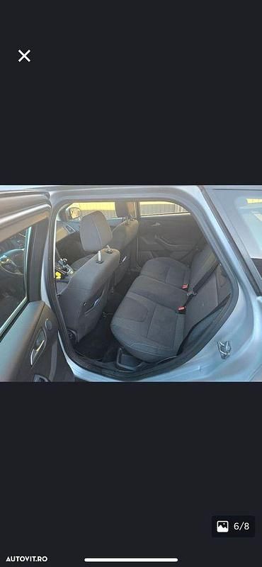 Second-hand Ford Focus SYNC Edition 125 CP (91 kW) 2013 Culoareargint Break