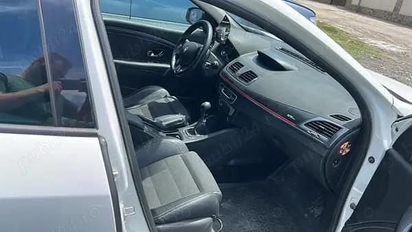 Utilizat 2015 Renault Mégane GT Line GT-Line Hatchback | 5.600 EUR (Super Preț) - Imagine 1/4