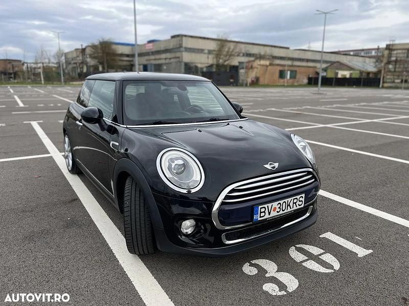 Second-hand Mini Cooper Classic 136 CP (100 kW) 2015 Culoarenegru Hatchback