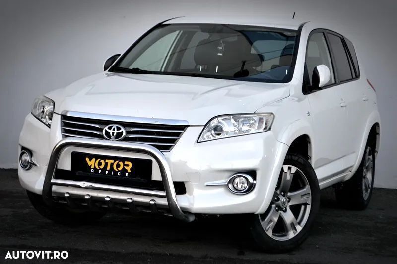 Alb Utilizat 2011 Toyota RAV4 Executive SUV | 7.990 EUR (Preț OK) - Imagine 1/4