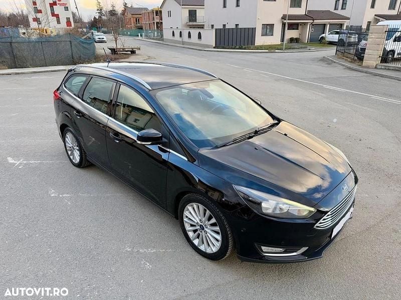 Second-hand Ford Focus Titanium 120 CP (88 kW) 2017 Negru Break