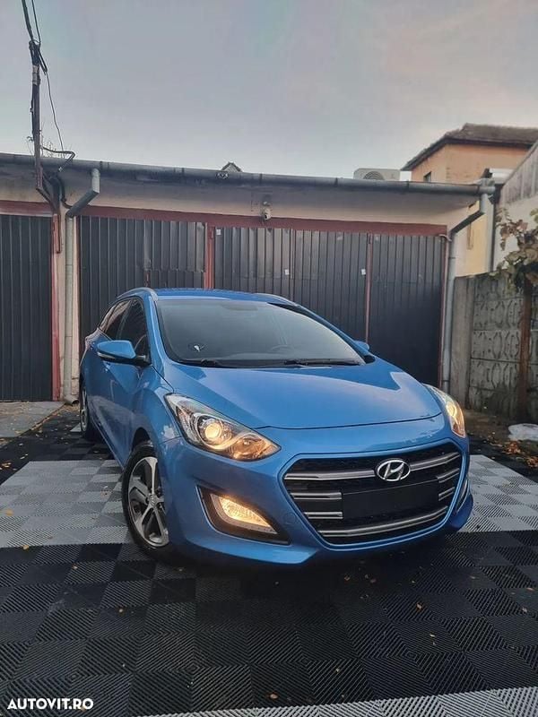 Culoarealbastru Utilizat 2016 Hyundai i30 Comfort Break | 6.499 EUR (Preț OK) - Imagine 1/4