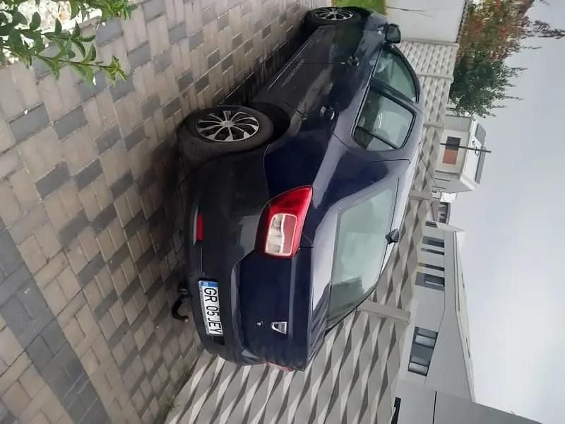 Utilizat 2013 Dacia Logan Berlinǎ | 3.000 EUR (Preț OK) - Imagine 1/2