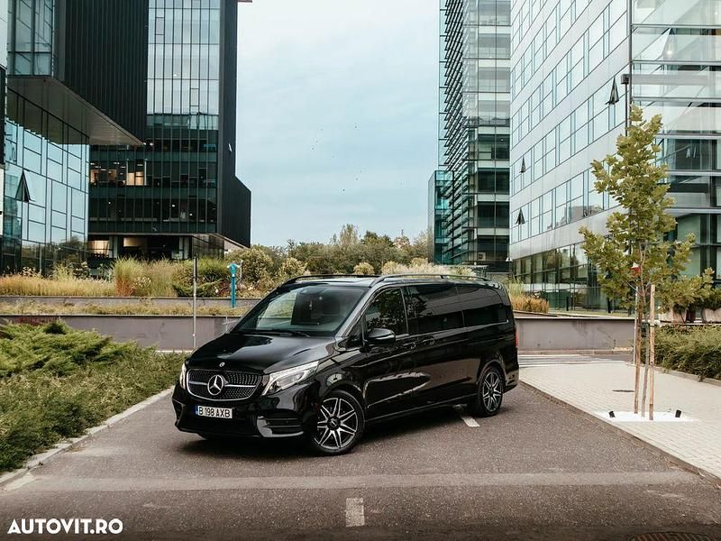 Second-hand Mercedes V250 190 CP (139 kW) 2021 Negru Monovolum