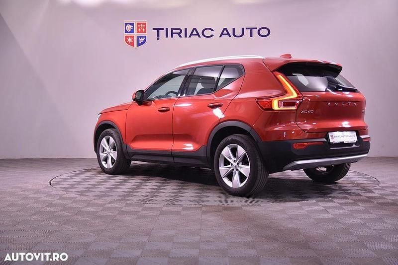 Second-hand Volvo XC40 163 CP (119 kW) 2024 Culoarerosu SUV