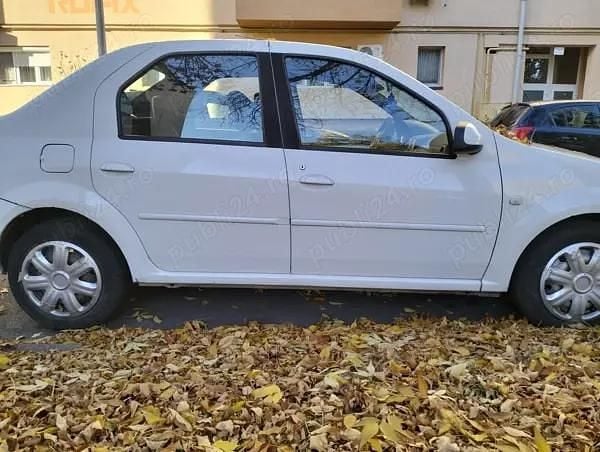 Utilizat 2009 Dacia Logan Berlinǎ | 1.100 EUR (Preț bun) - Imagine 1/4