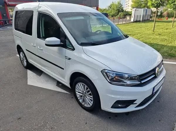Alb Utilizat 2018 VW Caddy Monovolum | 10.950 EUR (Preț OK) - Imagine 1/4