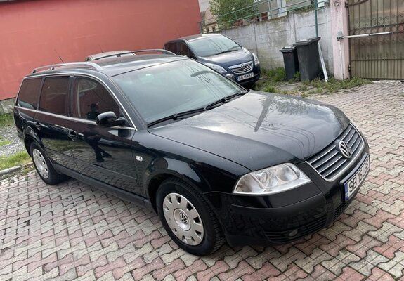 Negru Utilizat 2004 VW Passat Break | 2.300 EUR - Imagine 1/4