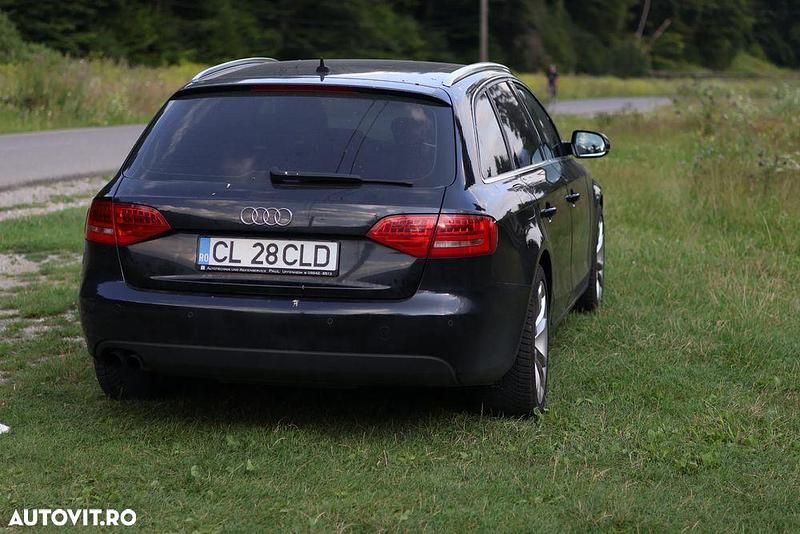 Second-hand Audi A4 Sport 143 CP (105 kW) 2011 Culoarenegru Break