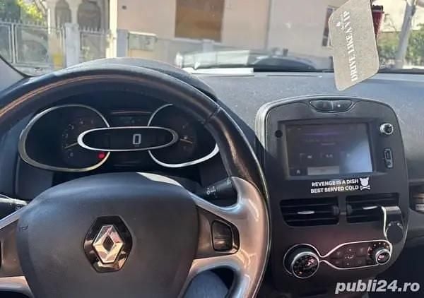 Negru Utilizat 2015 Renault Clio IV Hatchback | 4.450 EUR (Preț bun) - Imagine 1/4