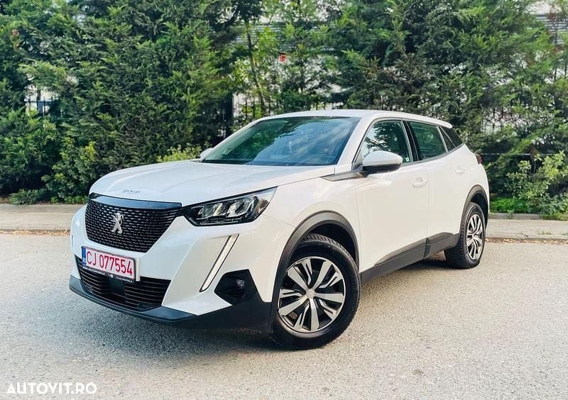 Alb Utilizat 2022 Peugeot 2008 Allure SUV | 13.790 EUR (Preț OK) - Imagine 1/4