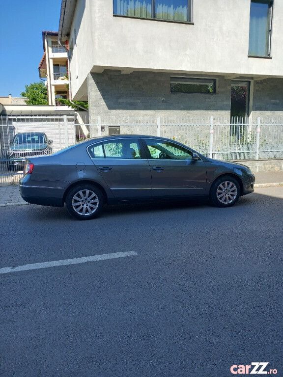 Gri Utilizat 2007 VW Passat Berlinǎ | 4.200 EUR (Preț OK) - Imagine 1/4
