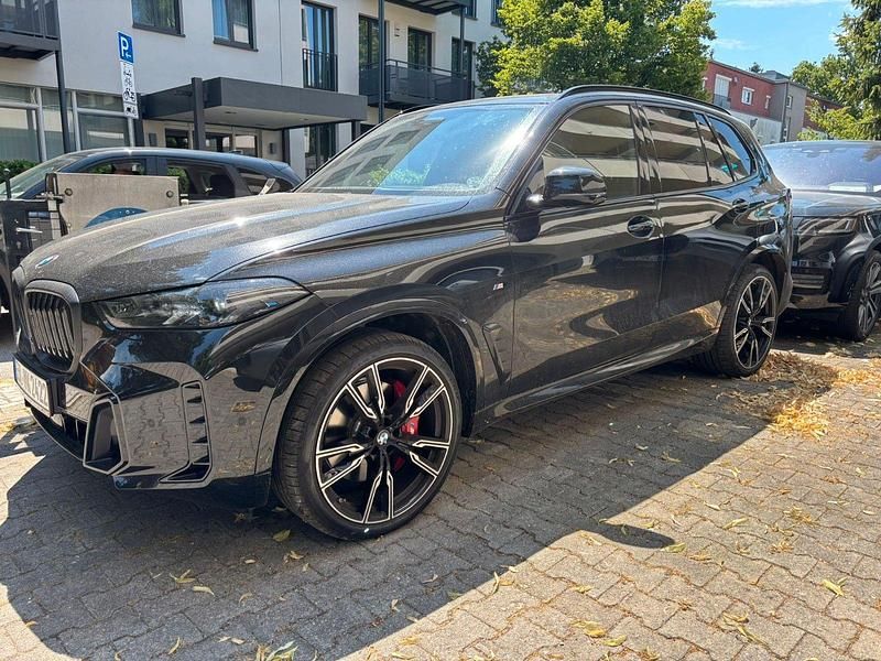 Utilizat 2025 BMW X5 M Sport SUV | 100.943 EUR - Imagine 1/1