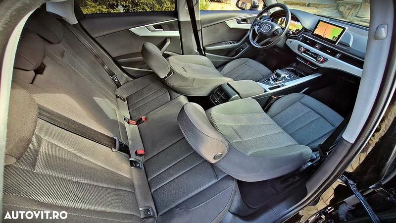 Second-hand Audi A4 Attraction 150 CP (110 kW) 2017 Culoarenegru Break