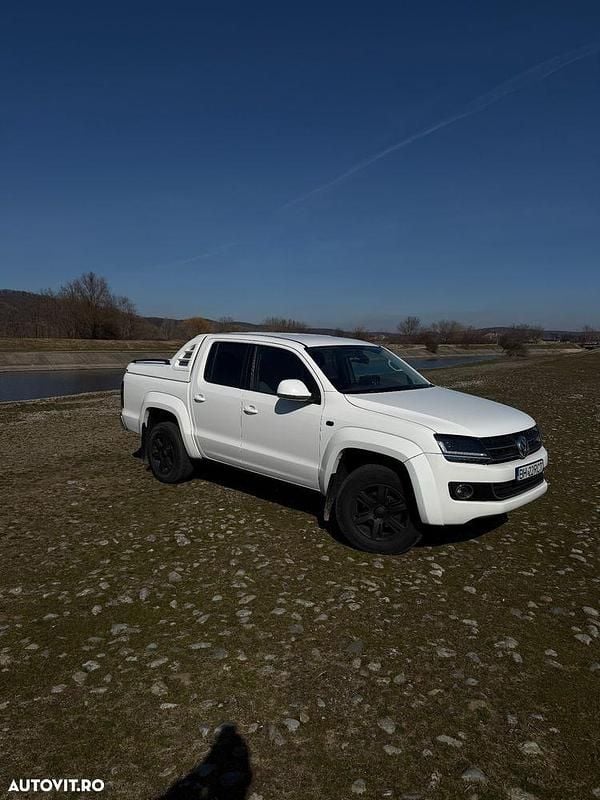 Second-hand VW Amarok Highline 163 CP (119 kW) 2011 Culoarealb Pickup