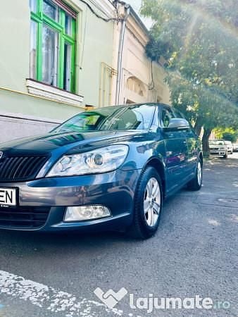 Culoaregri Utilizat 2010 Skoda Octavia Break | 4.000 EUR - Imagine 1/4