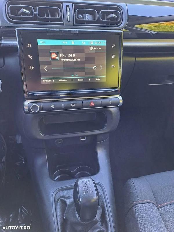 Second-hand Citroën C3 Feel 82 CP (60 kW) 2019 Culoarealb Hatchback