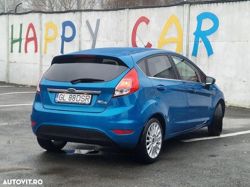 Second-hand Ford Fiesta Titanium 75 CP (55 kW) 2014 Culoarealbastru Hatchback
