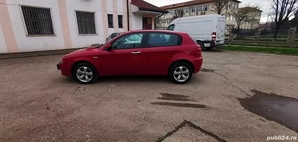 Second-hand Alfa Romeo 147 125 CP (91 kW) 2008 Visiniu Hatchback
