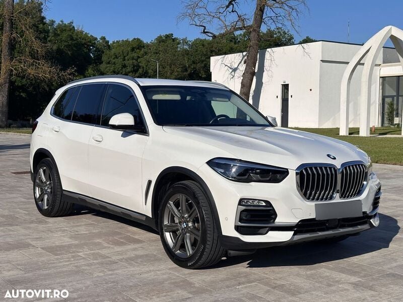 Alb Utilizat 2020 BMW X5 SUV | 38.800 EUR (Super Preț) - Imagine 1/4