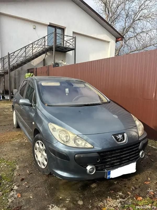 Gri Utilizat 2006 Peugeot 307 Hatchback | 1.600 EUR (Preț OK) - Imagine 1/4