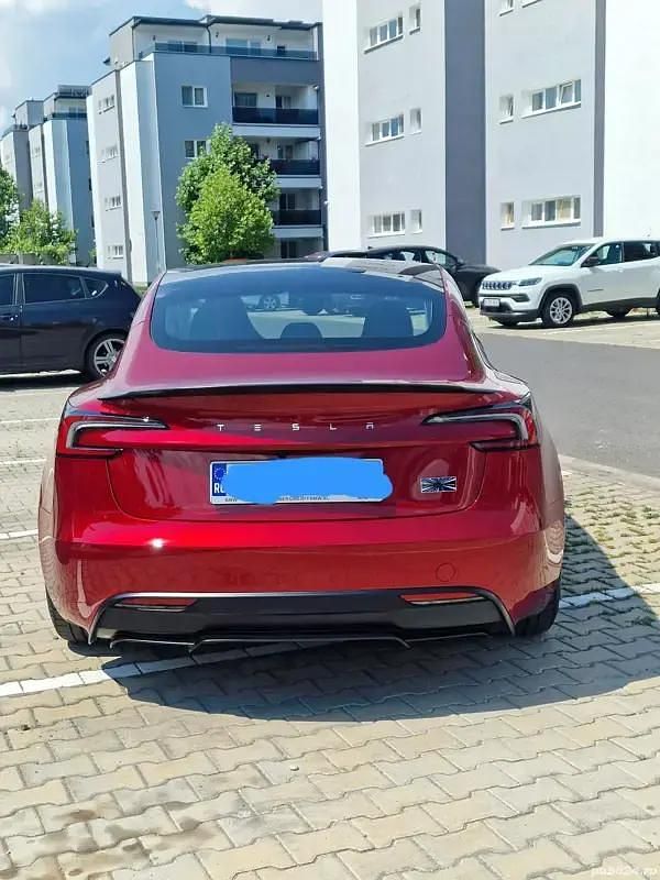 Second-hand Tesla Model 3 456 kW (620 CP) 2024 Berlinǎ