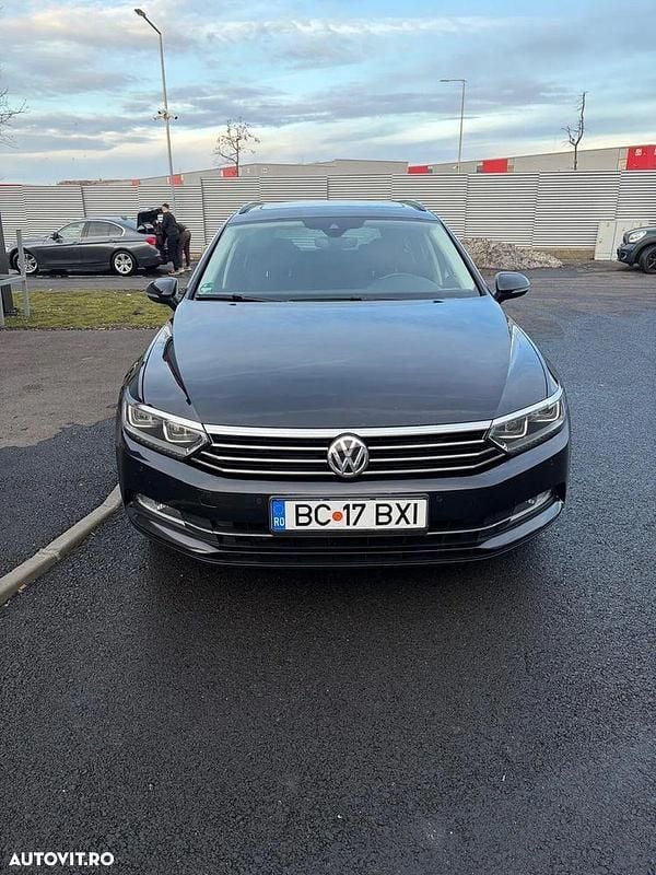 Second-hand VW Passat Comfortline 150 CP (110 kW) 2018 Culoarenegru Break