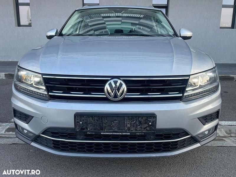Culoareargint Utilizat 2020 VW Tiguan Highline SUV | 17.990 EUR (Super Preț) - Imagine 1/4