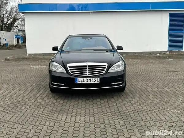Second-hand Mercedes S420 306 CP (225 kW) 2010 Berlinǎ