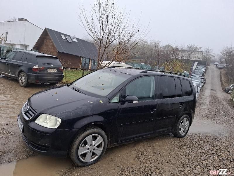 Second-hand VW Touran 2006 Monovolum