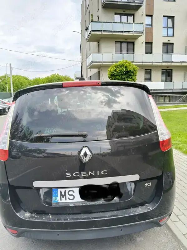 Utilizat 2011 Renault Scénic III Monovolum | 3.900 EUR - Imagine 1/4