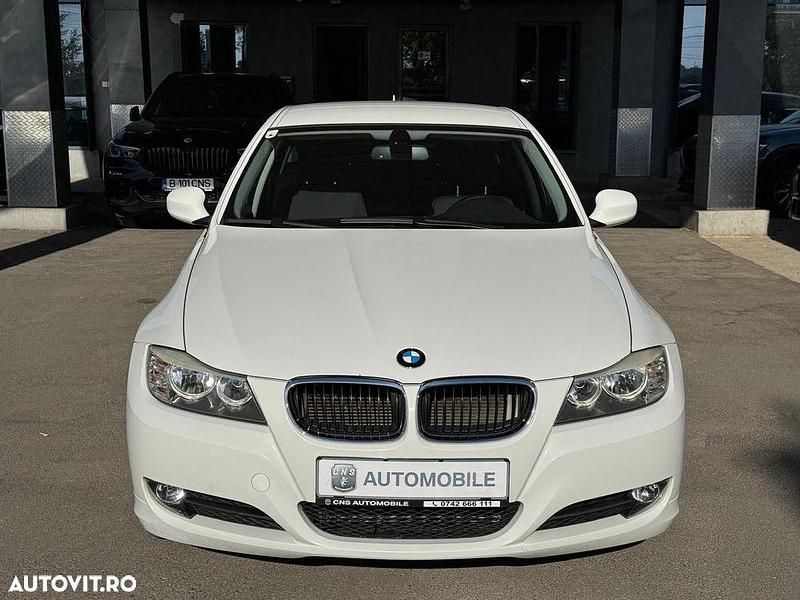Culoarealb Utilizat 2009 BMW 318 Performance Break | 5.550 EUR (Puțin scump) - Imagine 1/4