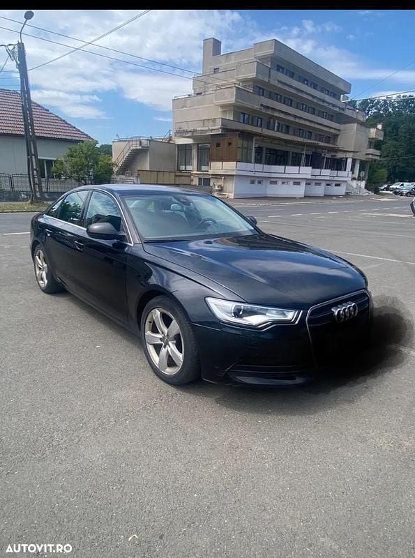 Negru Utilizat 2014 Audi A6 Berlinǎ | 8.500 EUR (Super Preț) - Imagine 1/4