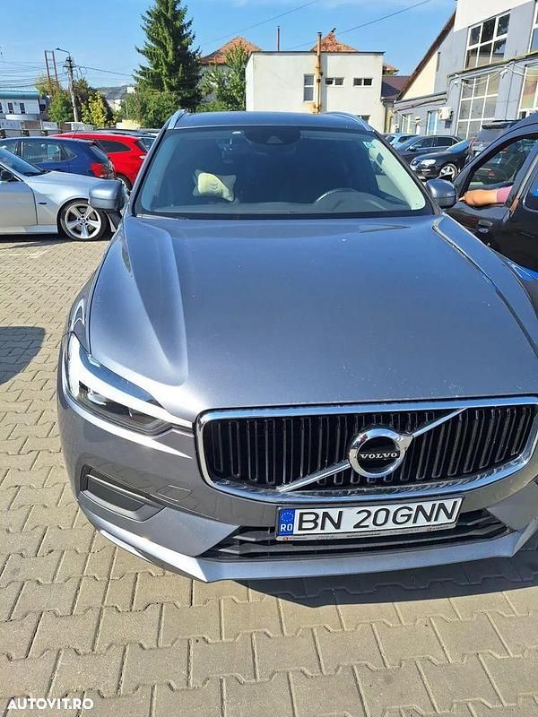 Culoaregri Utilizat 2021 Volvo XC60 Momentum SUV | 26.500 EUR (Super Preț) - Imagine 1/4