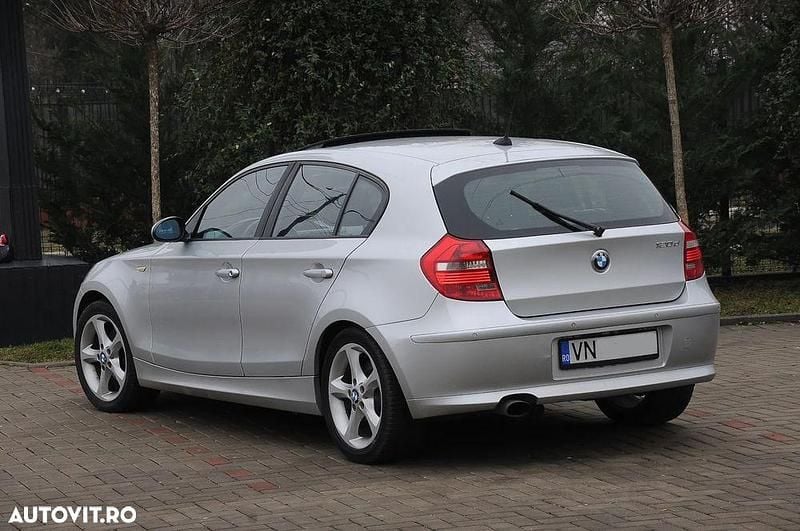Second-hand BMW 120 Lifestyle 177 CP (130 kW) 2008 Culoaregri Hatchback