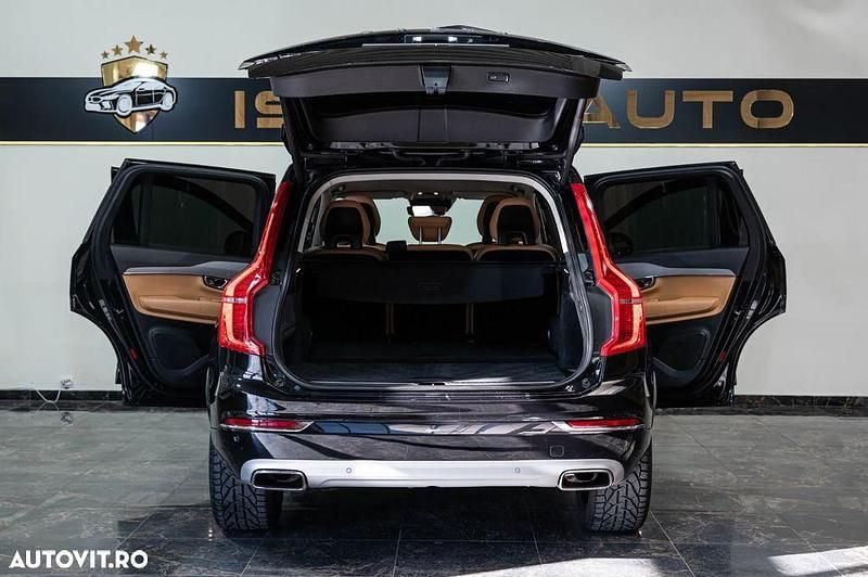 Second-hand Volvo XC90 Inscription 235 CP (172 kW) 2015 Culoarenegru SUV