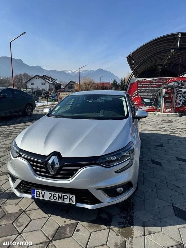 Culoaregri Utilizat 2019 Renault Mégane IV Intens Berlinǎ | 14.000 EUR (Preț OK) - Imagine 1/4