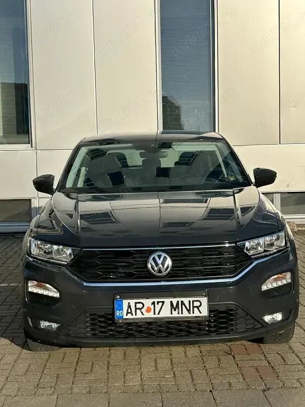 Gri Second-hand 2018 VW T-Roc SUV | 13.500 EUR (Preț OK) - Imagine 1/4