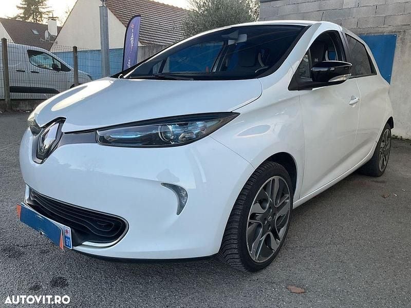 Second-hand Renault Zoe Intens 67 kW (92 CP) 2016 Culoarealb Hatchback