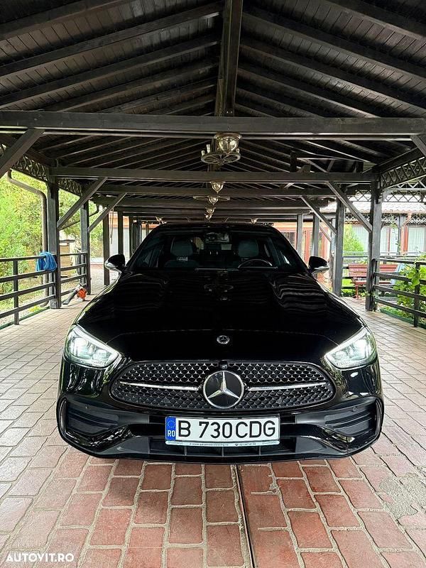 Culoarenegru Utilizat 2021 Mercedes C300e AMG line Berlinǎ | 36.500 EUR (Scump) - Imagine 1/4
