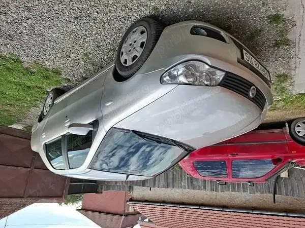 Utilizat 2006 Fiat Albea Berlinǎ | 1.900 EUR - Imagine 1/4