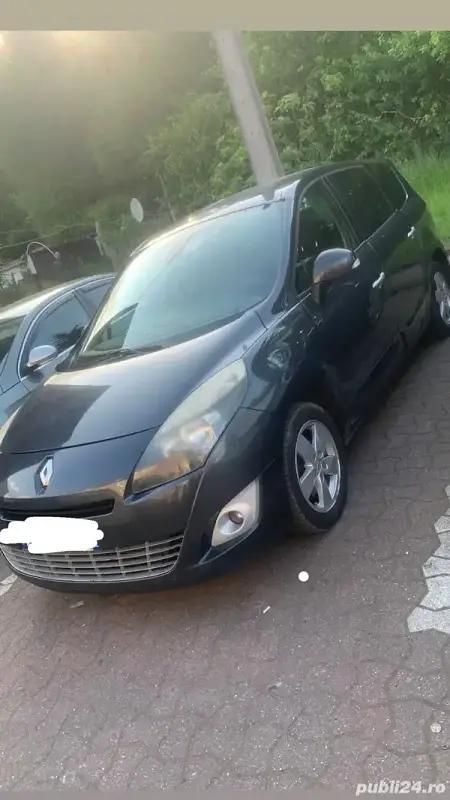 Gri Utilizat 2010 Renault Scénic III Monovolum | 2.600 EUR (Preț OK) - Imagine 1/4