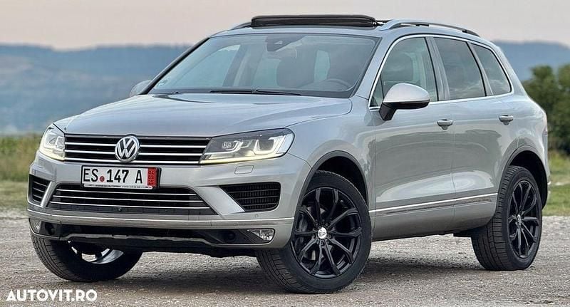 Culoaregri Utilizat 2015 VW Touareg Exclusive SUV | 17.390 EUR (Super Preț) - Imagine 1/4