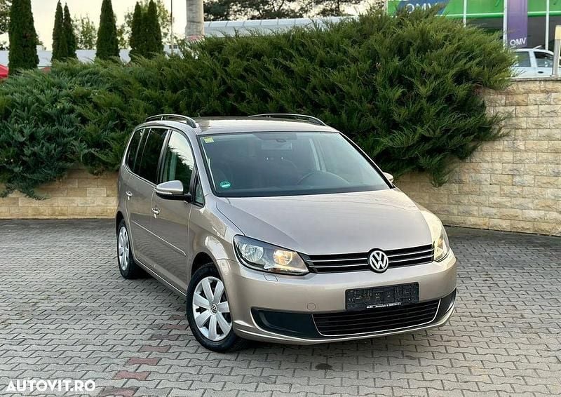 Culoarebej Utilizat 2012 VW Touran Highline Monovolum | 5.690 EUR (Preț OK) - Imagine 1/4