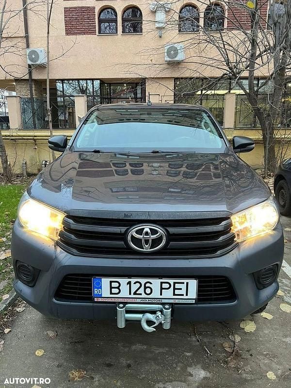 Culoaregri Utilizat 2019 Toyota HiLux Style Pickup | 20.550 EUR (Super Preț) - Imagine 1/4