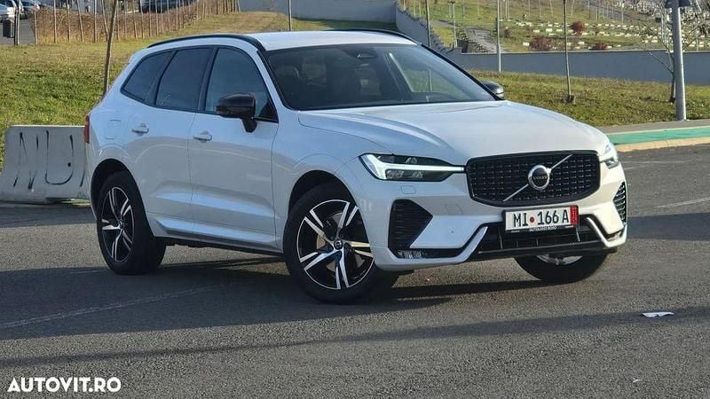 Culoarealb Utilizat 2021 Volvo XC60 R-Design SUV | 27.290 EUR (Preț bun) - Imagine 1/4