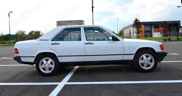 Second-hand Mercedes 190 100 CP (73 kW) 1987 Berlinǎ