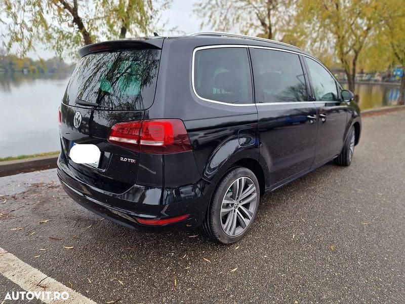 Second-hand VW Sharan Highline 177 CP (130 kW) 2017 Culoarenegru Monovolum